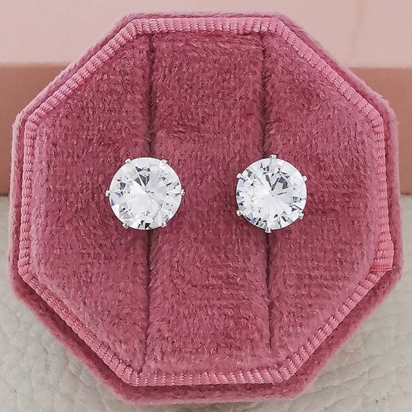 NEW 2.5 ct Round Diamond Silver Stud Earrings - Picture 2 of 3